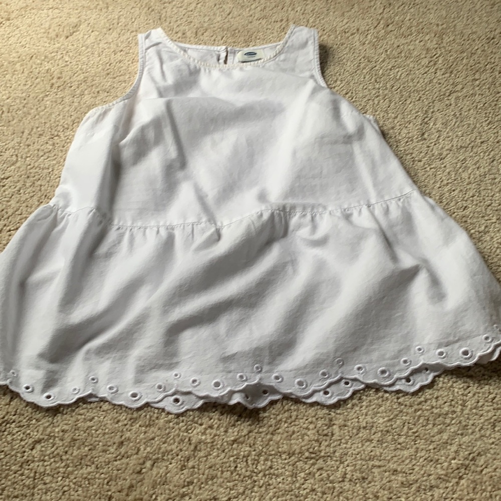 White sleeveless top from old navy